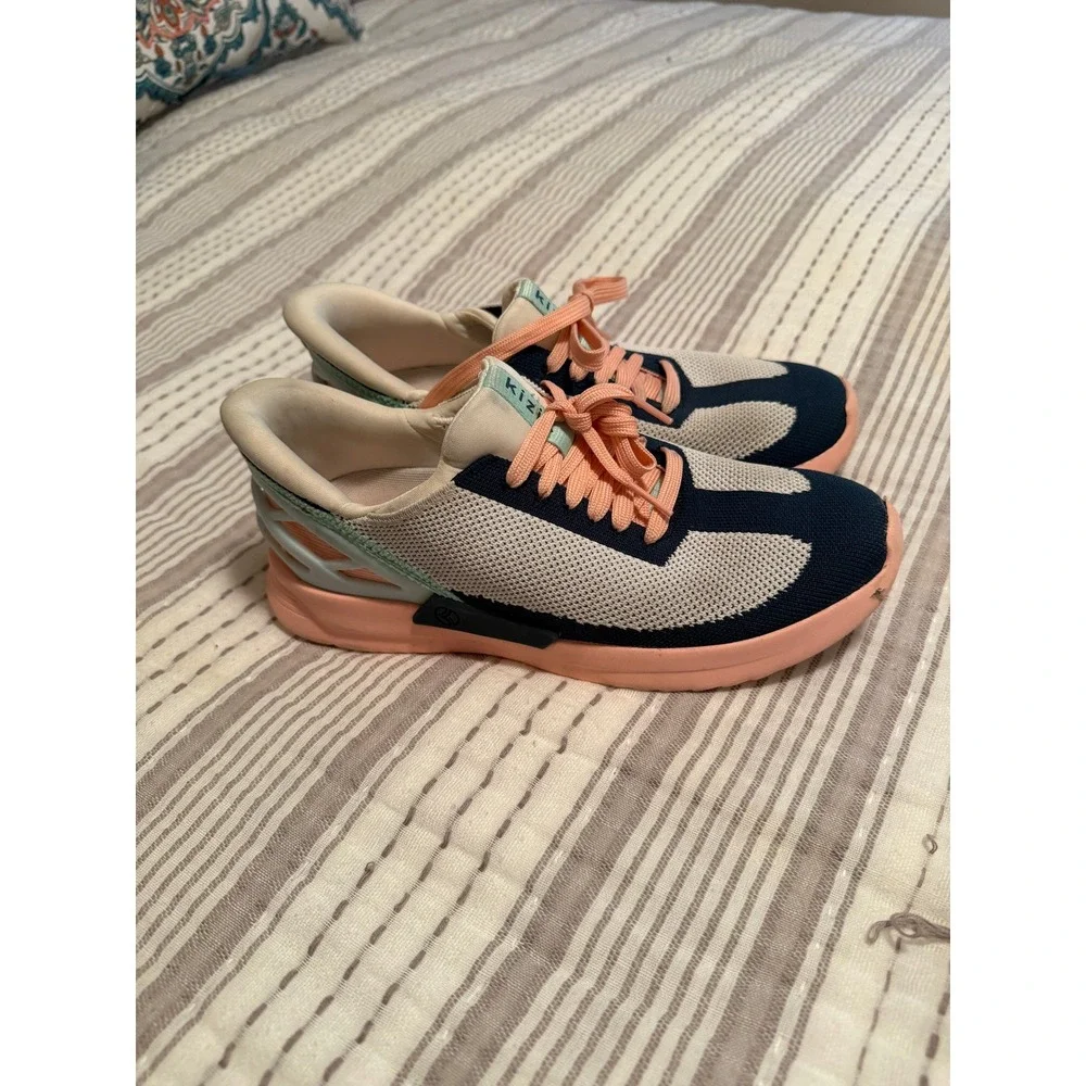 Kizik Lima Hands Free Slip On Sneakers Cream Navy Peach Mint Womens 7 F1FC-DCA1